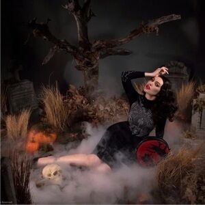 La Femme en Noir- Sleepy Hollow Hessian Dress